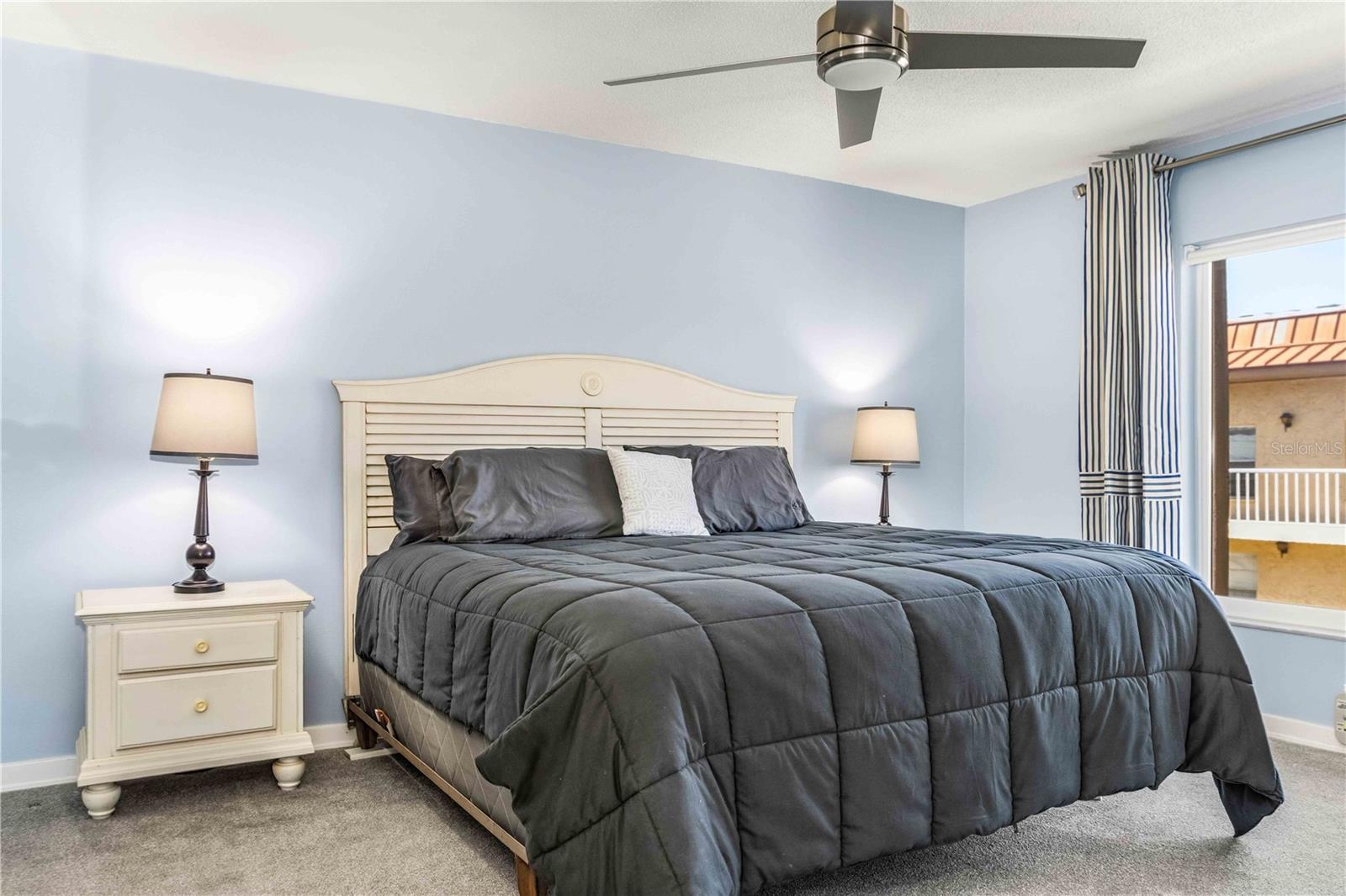 Image 16 of 45 For 105 Island Way 142