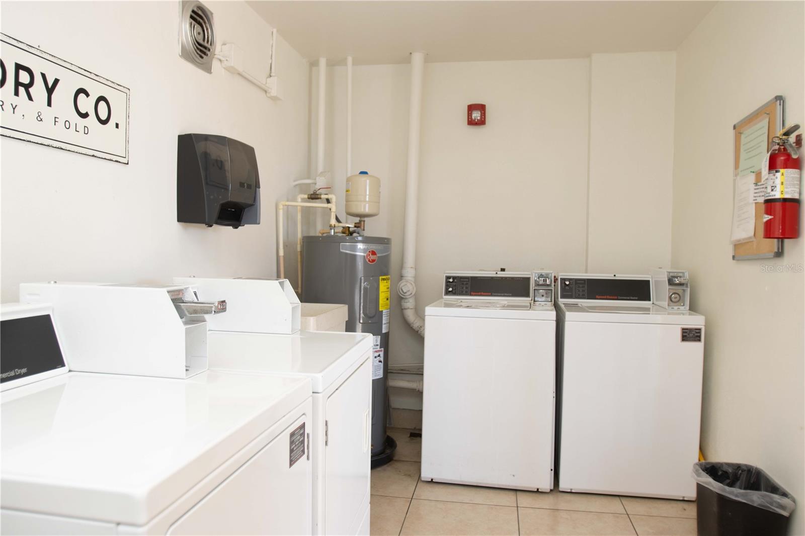 Image 30 of 45 For 105 Island Way 142