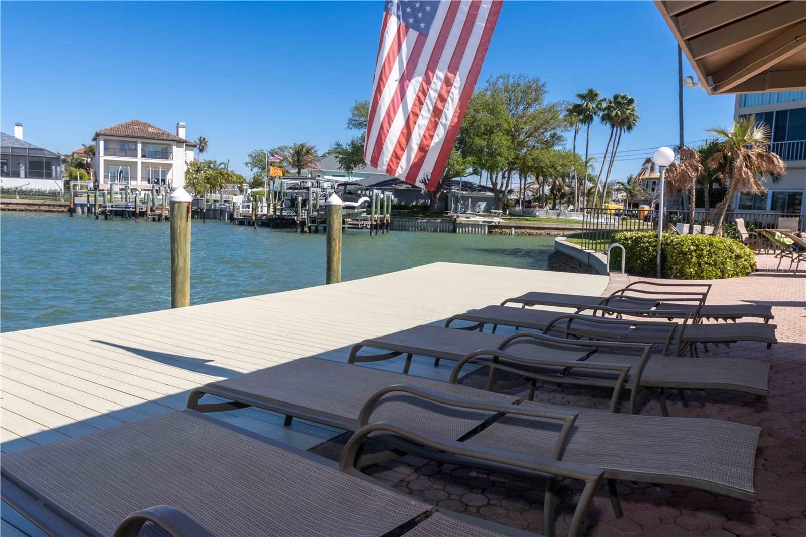 Image 42 of 45 For 105 Island Way 142