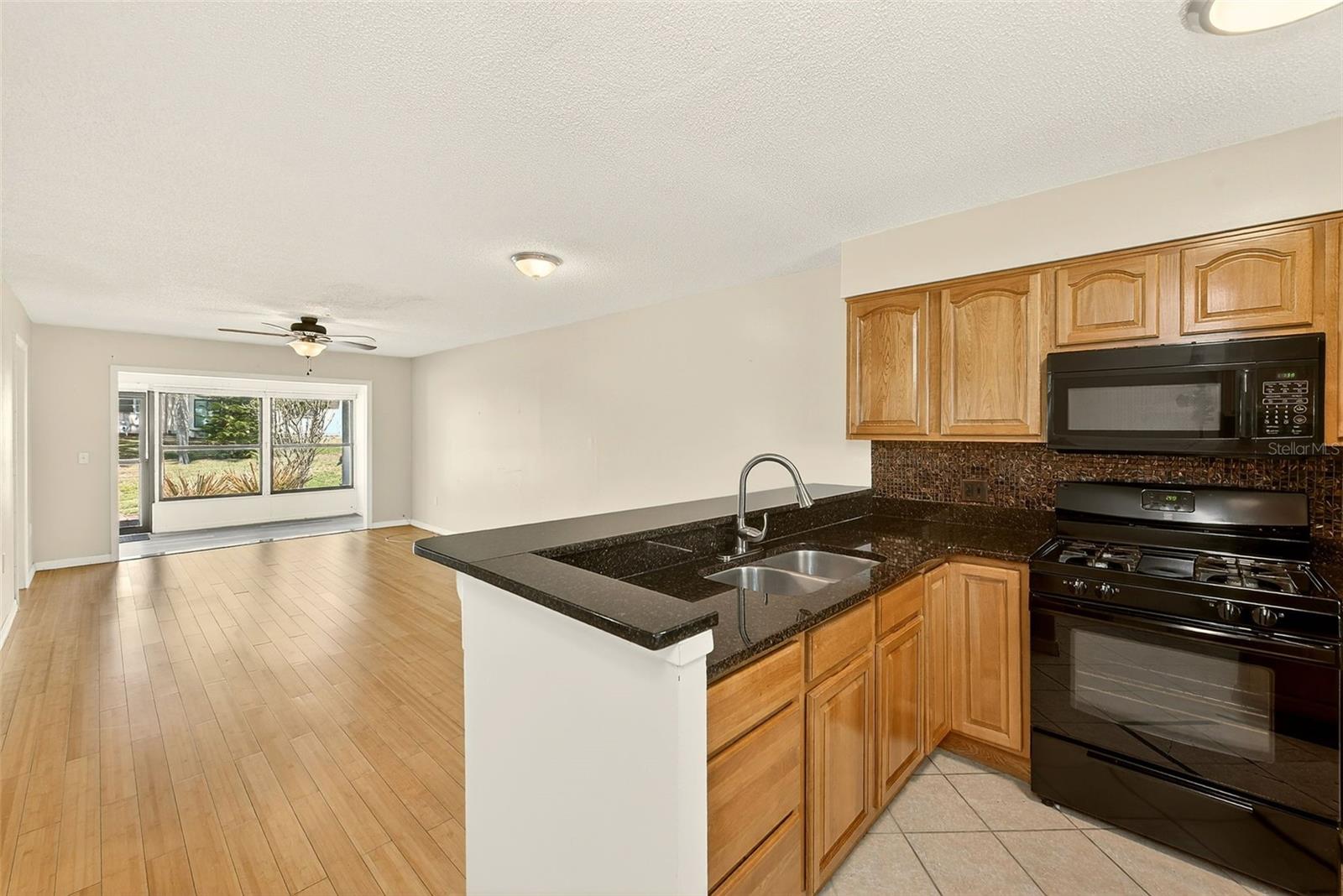 Image 15 of 41 For 2996 Mission Drive E 60e