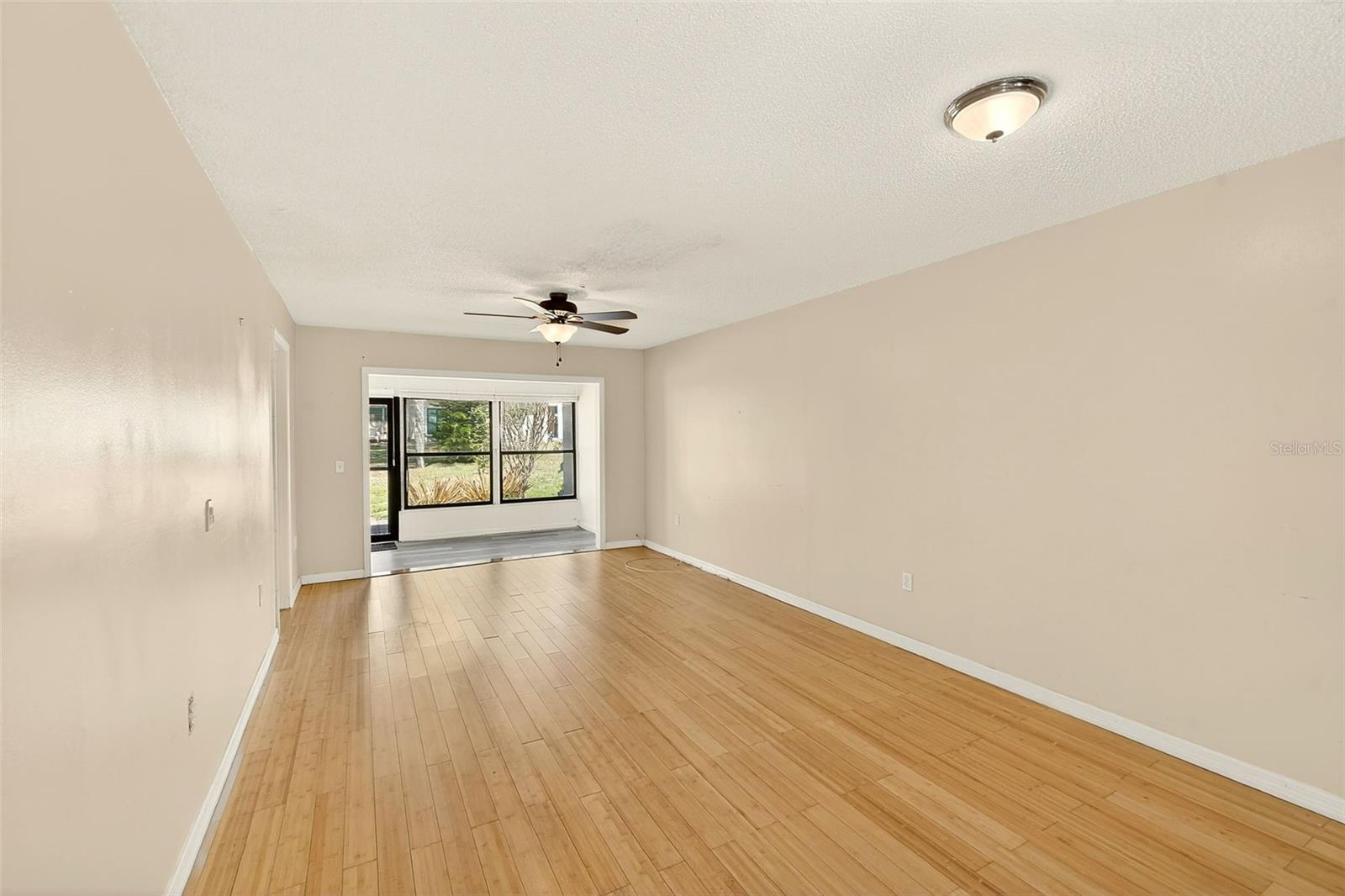 Image 16 of 41 For 2996 Mission Drive E 60e