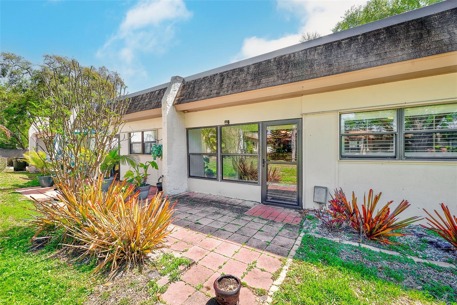 Image 29 of 41 For 2996 Mission Drive E 60e