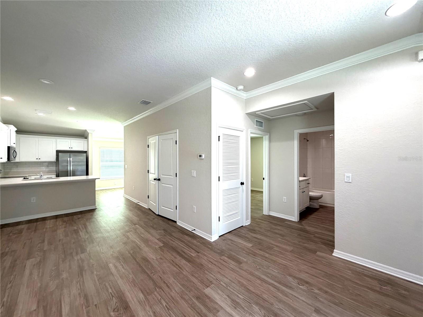 Image 5 of 17 For 934 Apopka Avenue