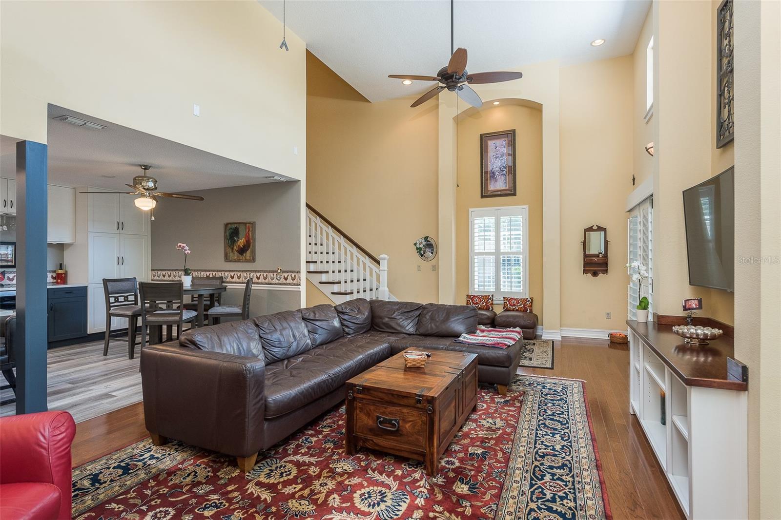 Image 15 of 59 For 14 Baywood Drive