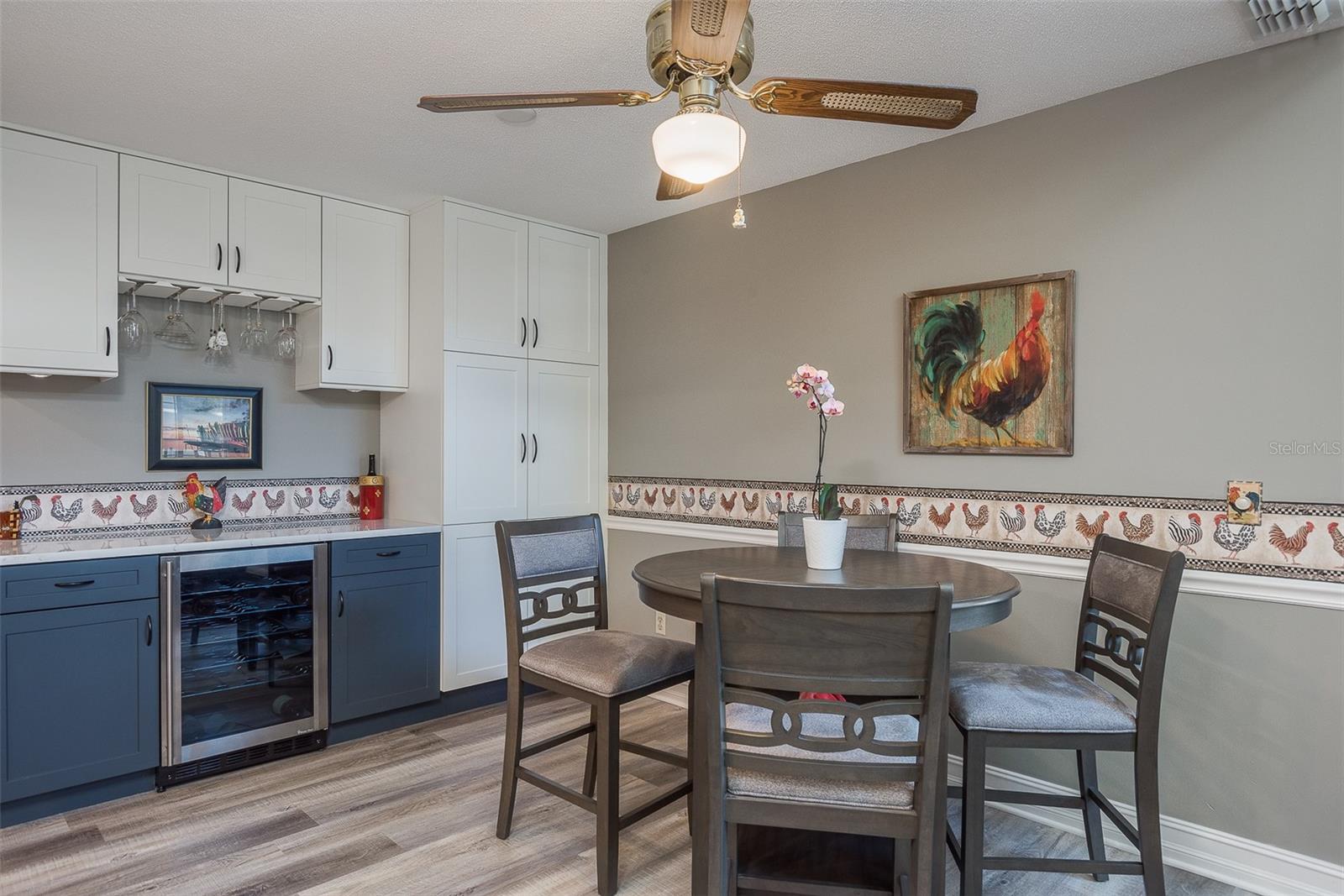 Image 16 of 59 For 14 Baywood Drive