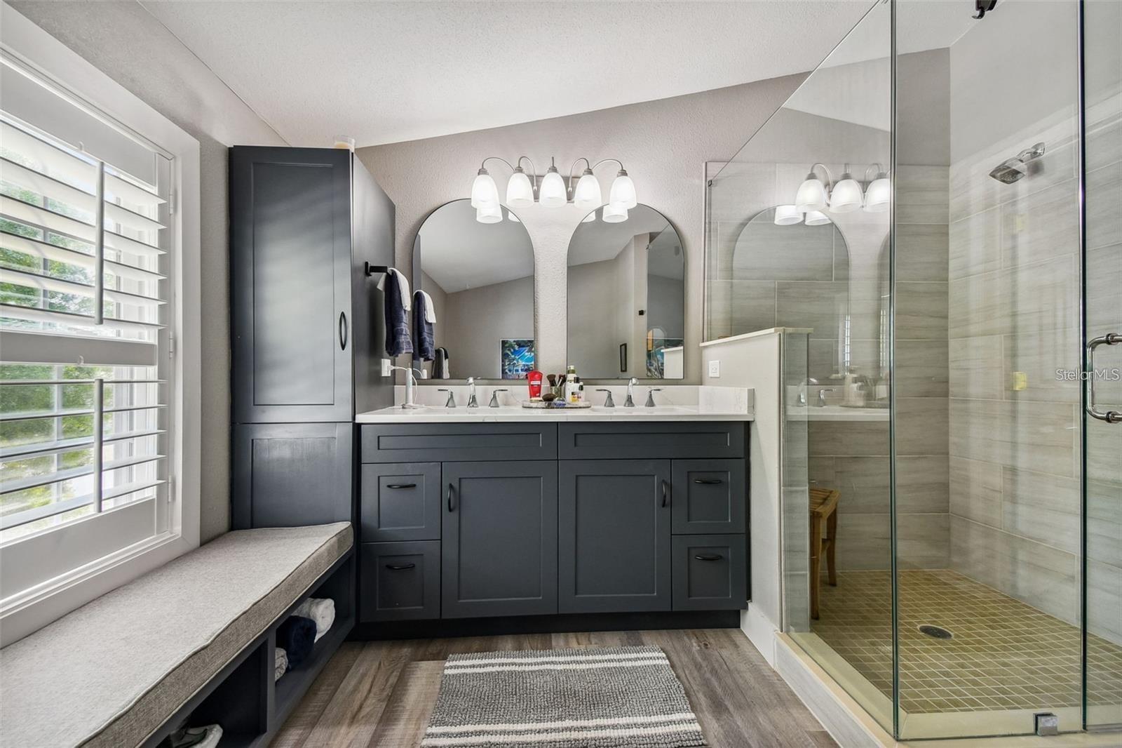 Image 20 of 59 For 14 Baywood Drive