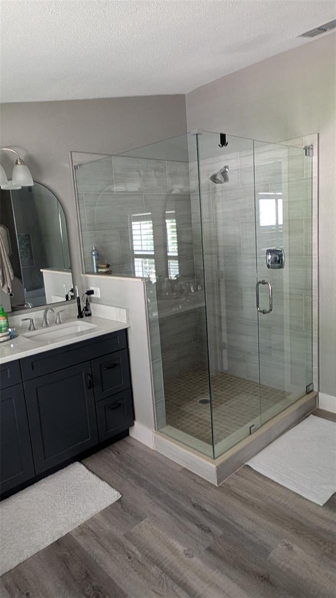 Image 25 of 59 For 14 Baywood Drive