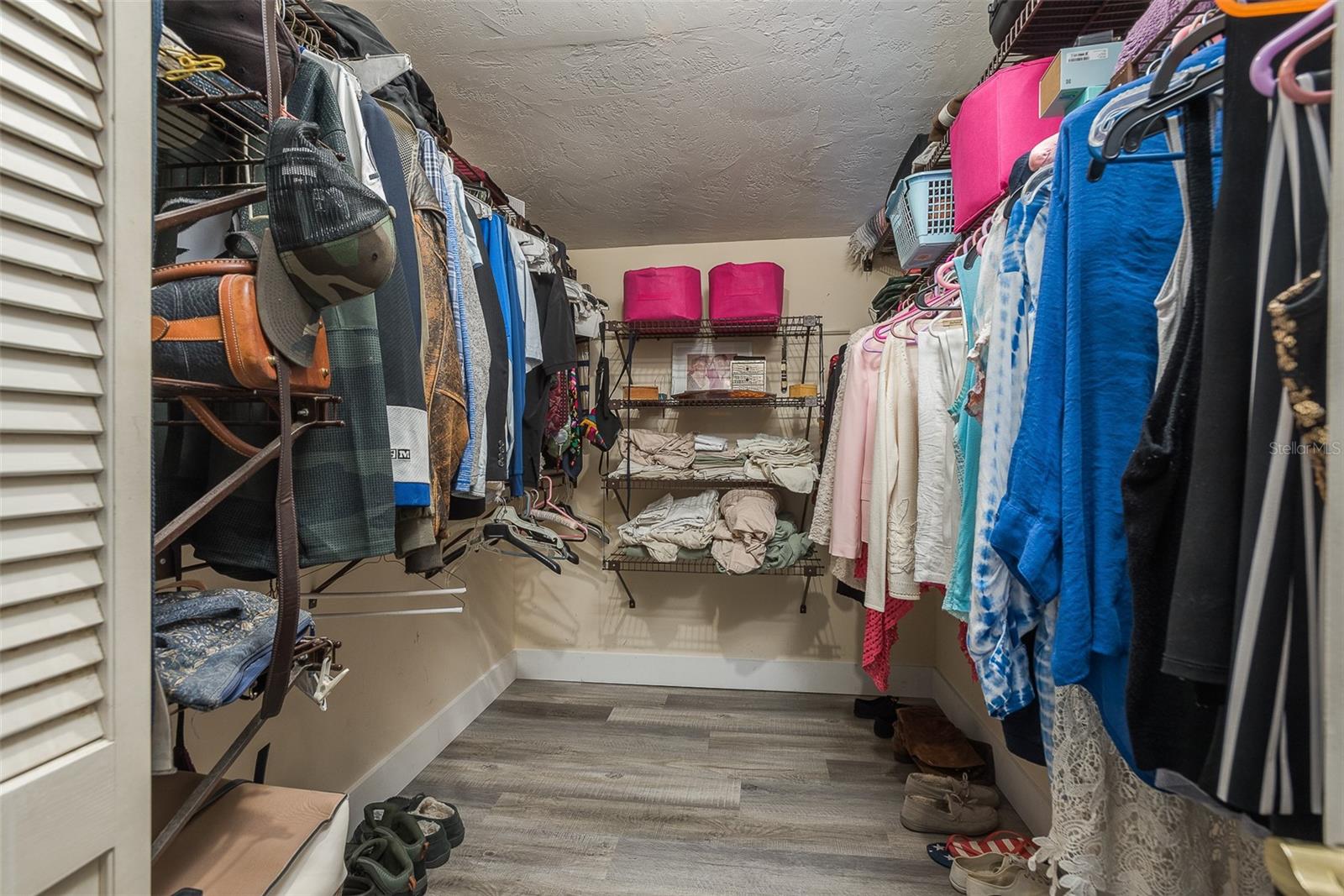 Image 33 of 59 For 14 Baywood Drive