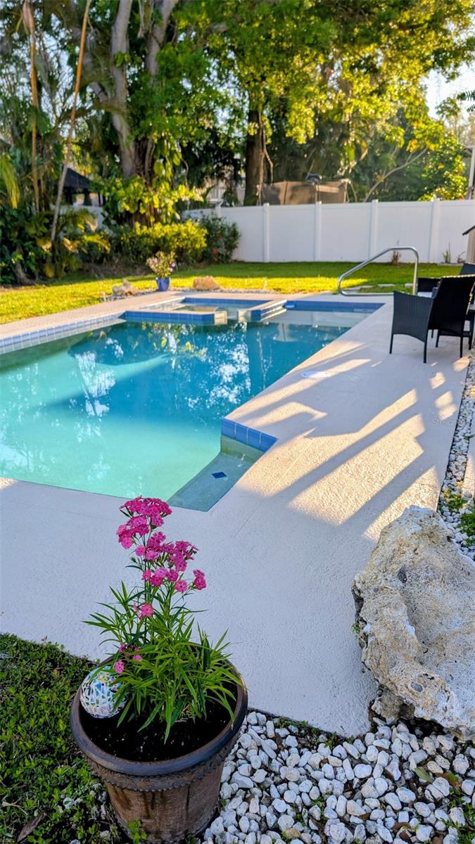 Image 39 of 59 For 14 Baywood Drive