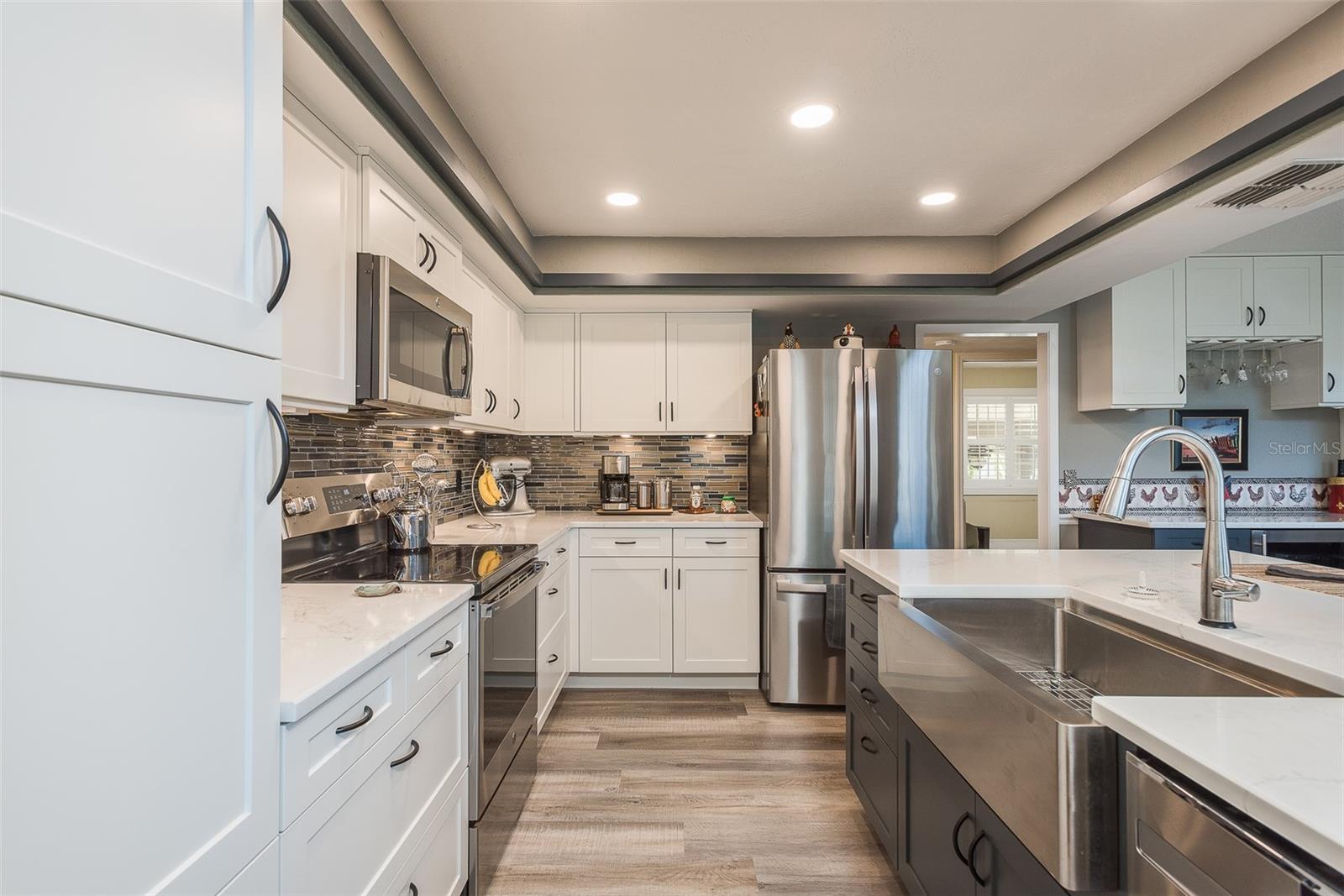 Image 6 of 59 For 14 Baywood Drive