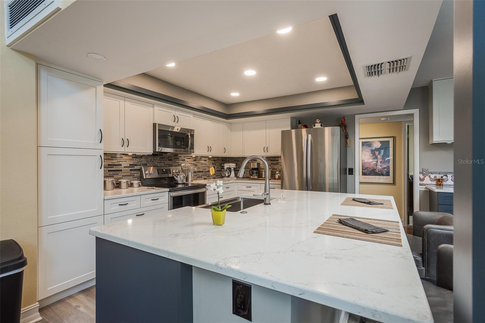 Image 7 of 59 For 14 Baywood Drive