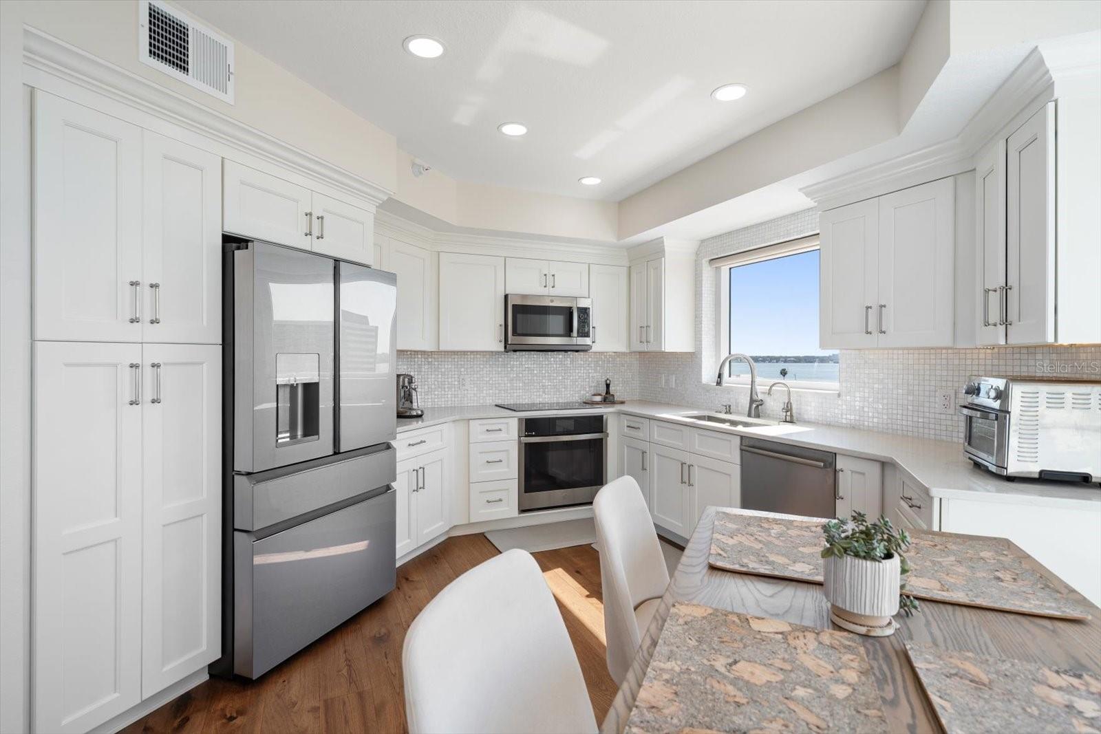 Image 13 of 43 For 1170 Gulf Boulevard 605