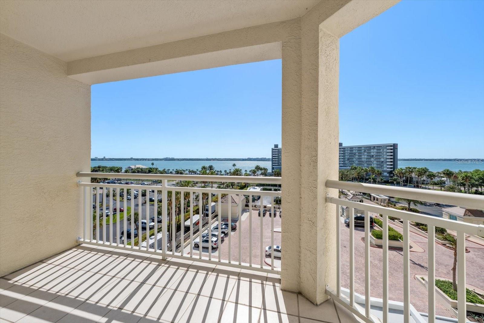 Image 16 of 43 For 1170 Gulf Boulevard 605