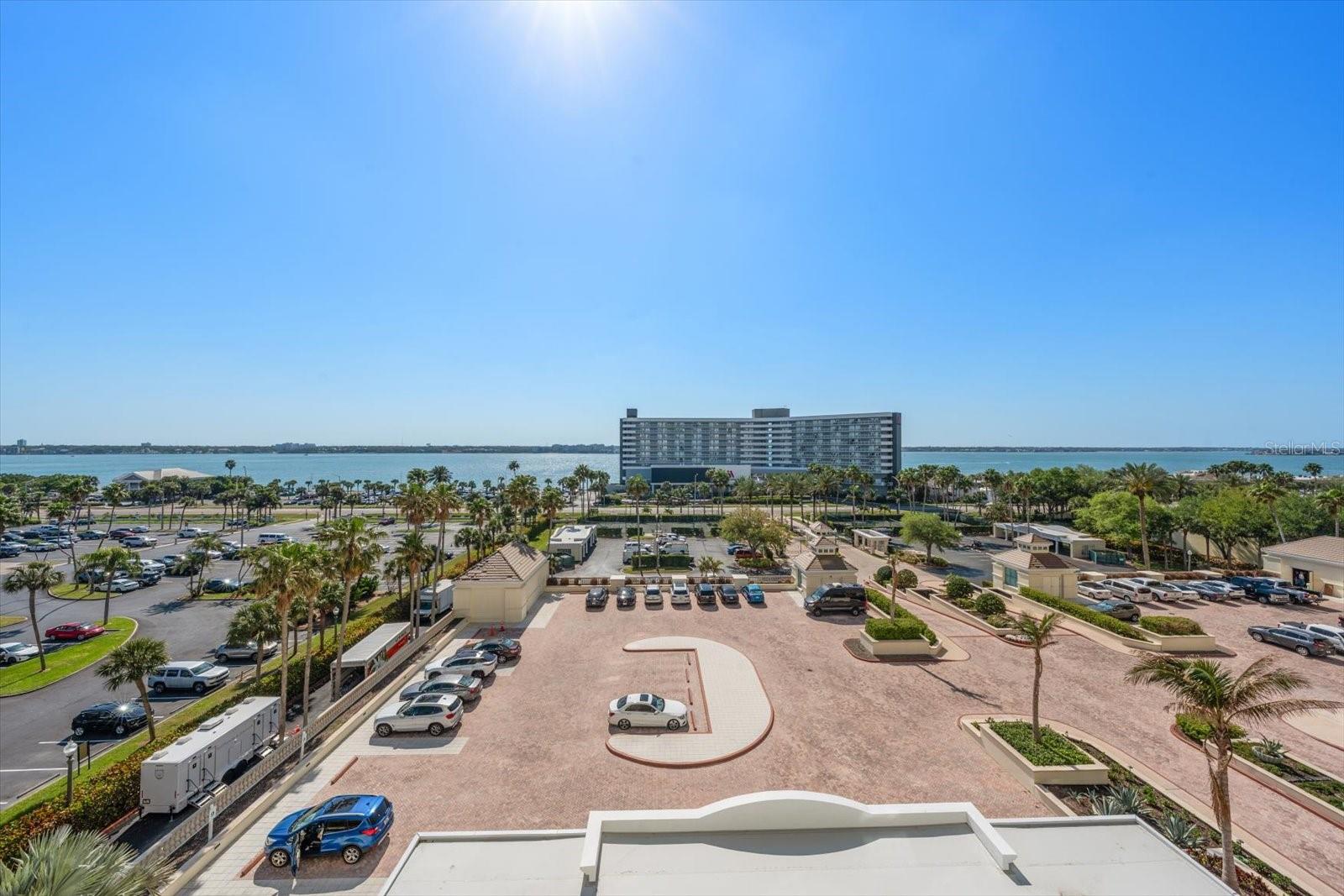 Image 17 of 43 For 1170 Gulf Boulevard 605