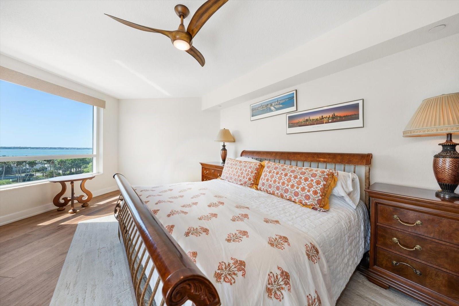 Image 22 of 43 For 1170 Gulf Boulevard 605