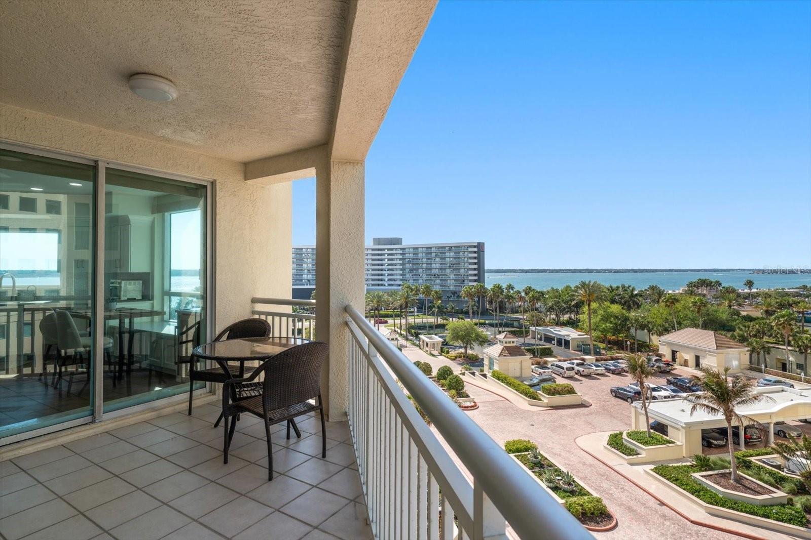 Image 4 of 43 For 1170 Gulf Boulevard 605