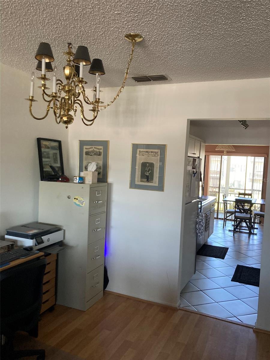 Image 11 of 69 For 5980 Terrace Park Drive N 203