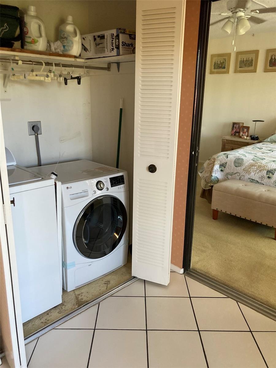 Image 21 of 69 For 5980 Terrace Park Drive N 203