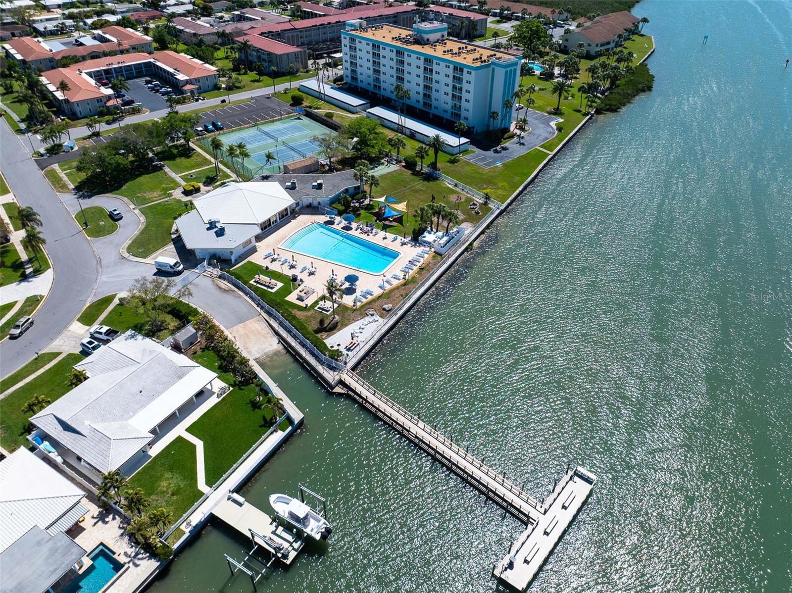 Image 2 of 53 For 14792 Imperial Point Drive S