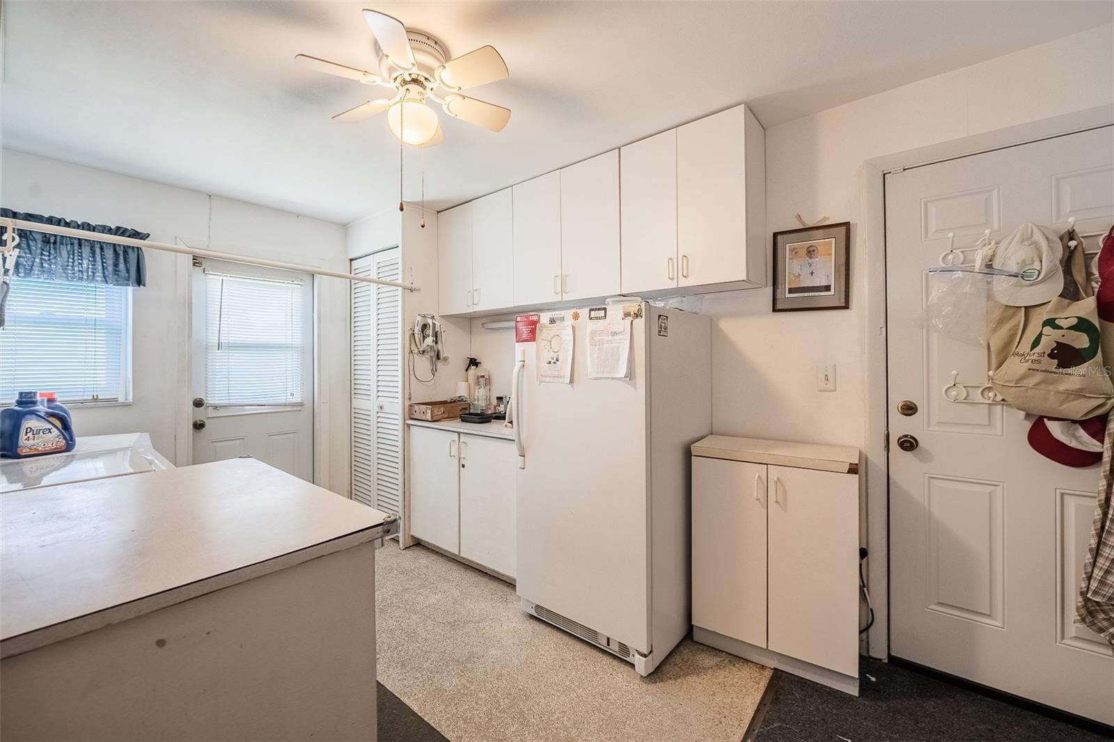 Image 25 of 53 For 14792 Imperial Point Drive S