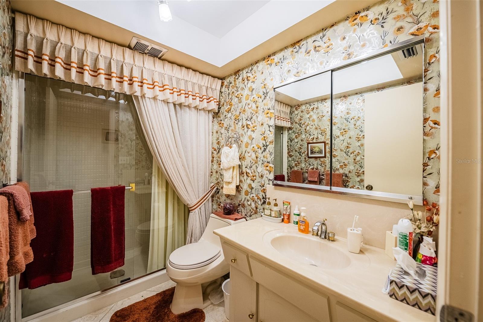 Image 26 of 53 For 14792 Imperial Point Drive S