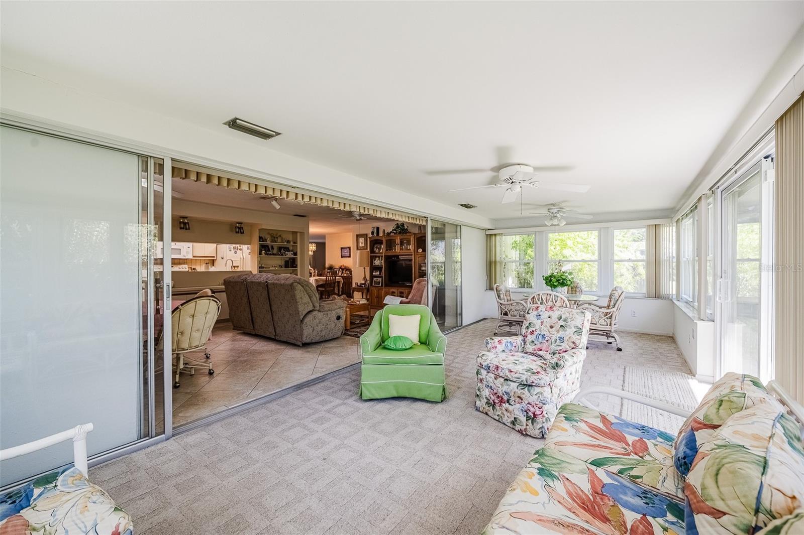 Image 28 of 53 For 14792 Imperial Point Drive S