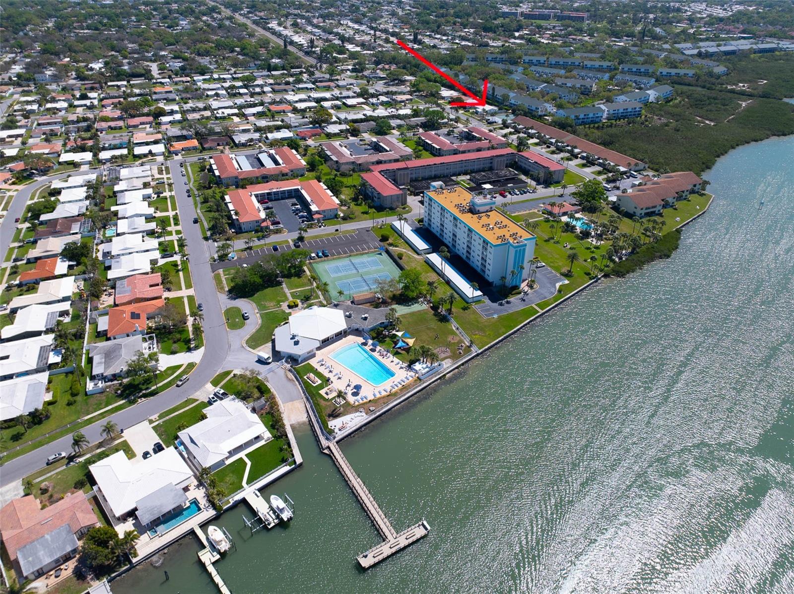 Image 35 of 53 For 14792 Imperial Point Drive S