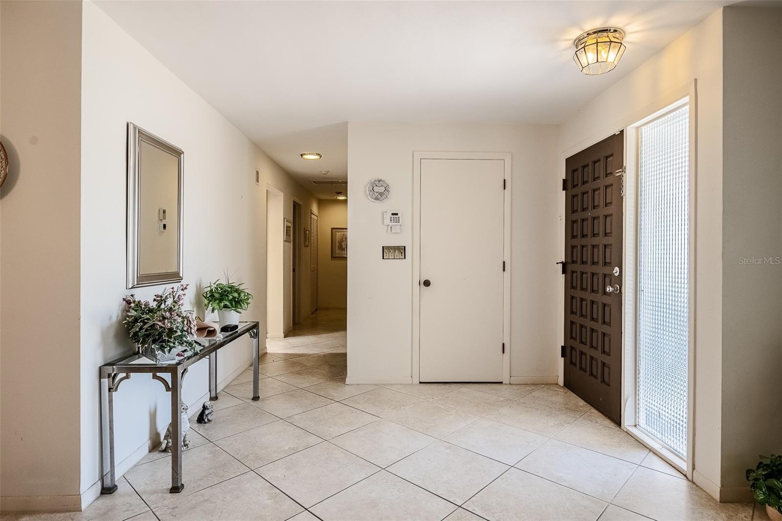 Image 4 of 53 For 14792 Imperial Point Drive S