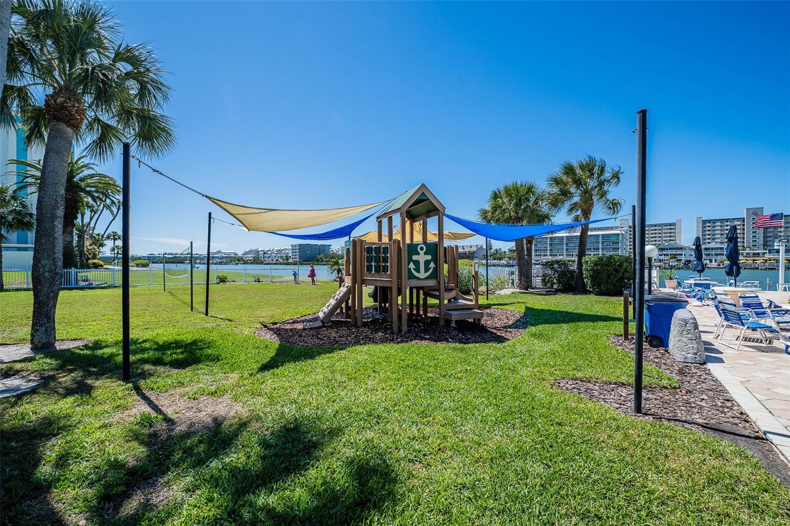 Image 47 of 53 For 14792 Imperial Point Drive S