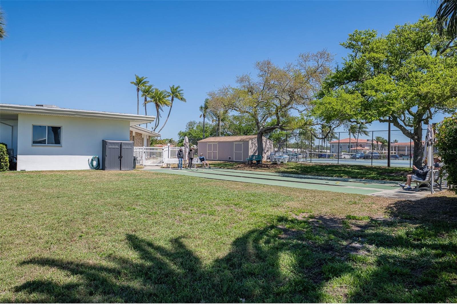 Image 49 of 53 For 14792 Imperial Point Drive S