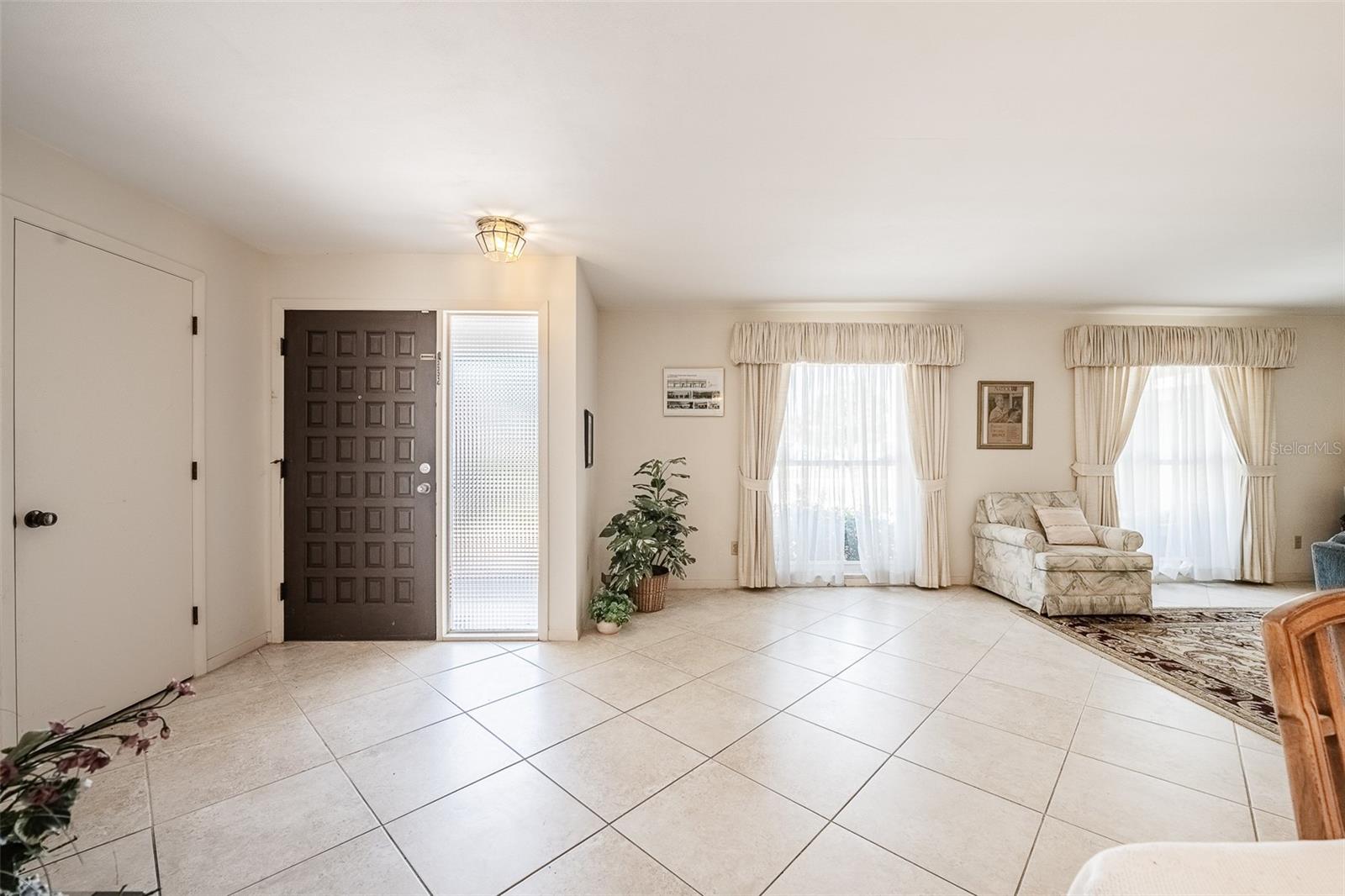 Image 5 of 53 For 14792 Imperial Point Drive S