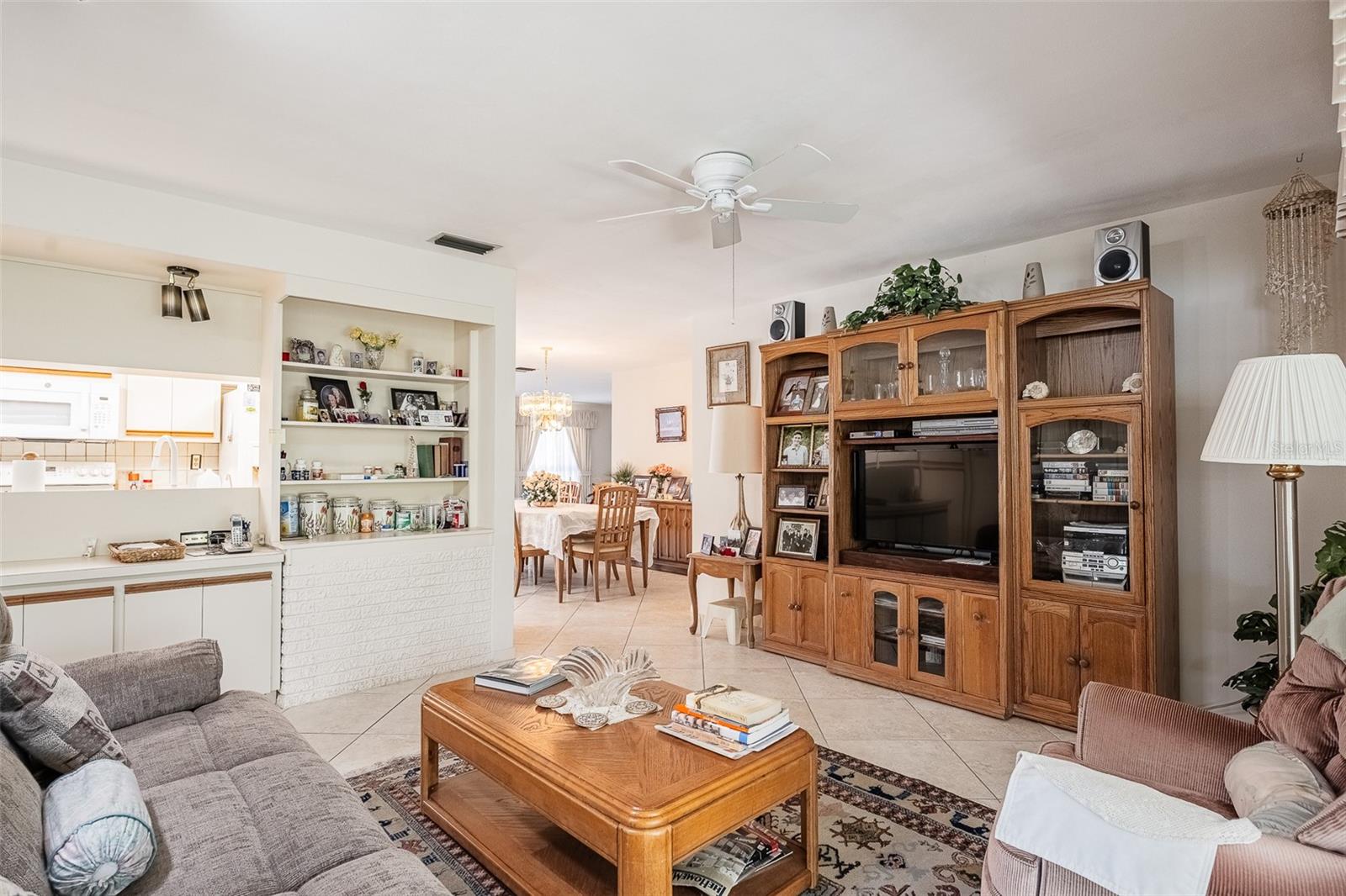 Image 9 of 53 For 14792 Imperial Point Drive S