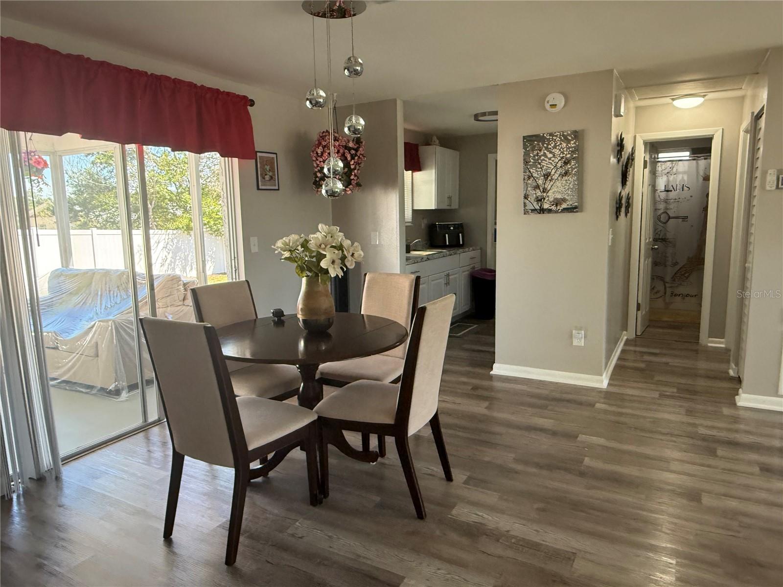 Image 4 of 21 For 9519 Century Drive