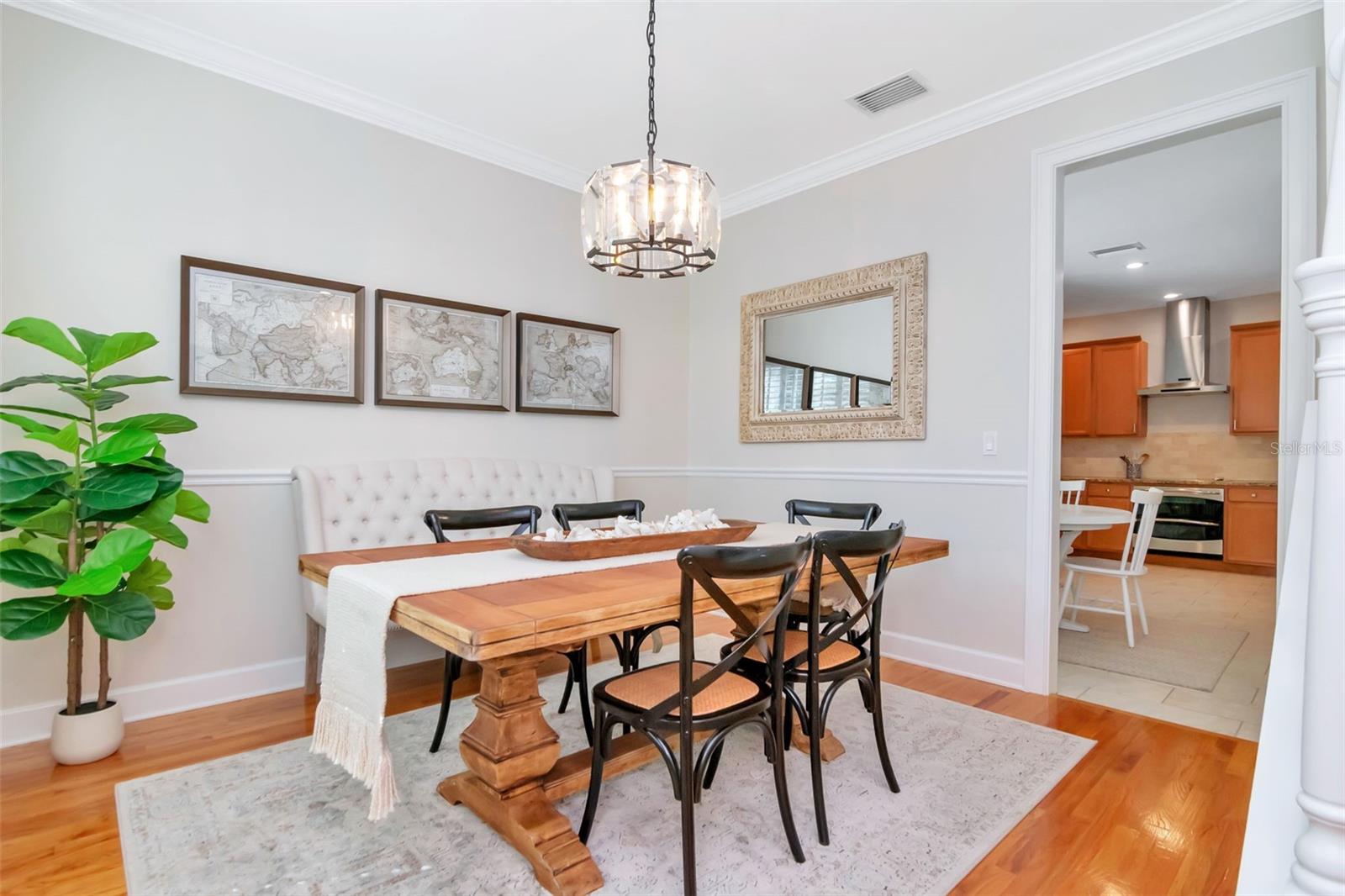 Image 20 of 49 For 4703 Dauphin Avenue