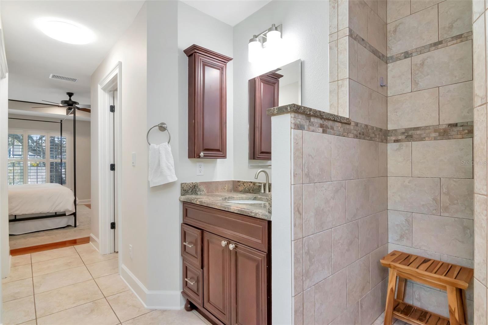 Image 28 of 49 For 4703 Dauphin Avenue