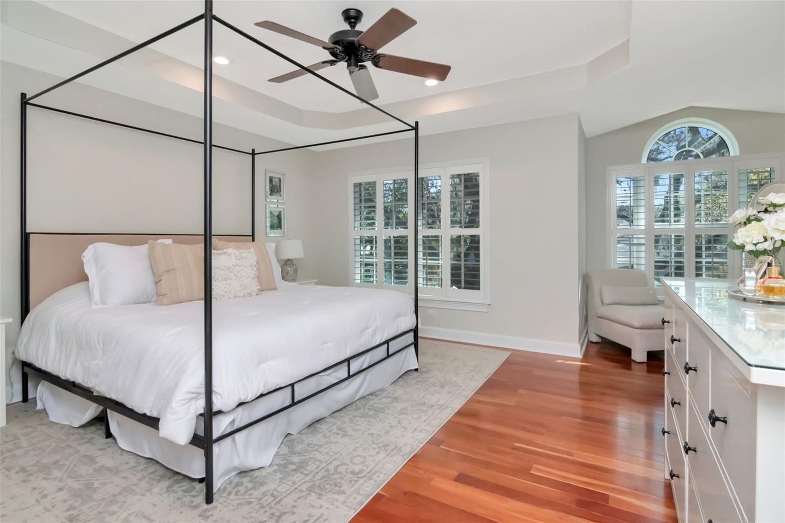 Image 40 of 49 For 4703 Dauphin Avenue