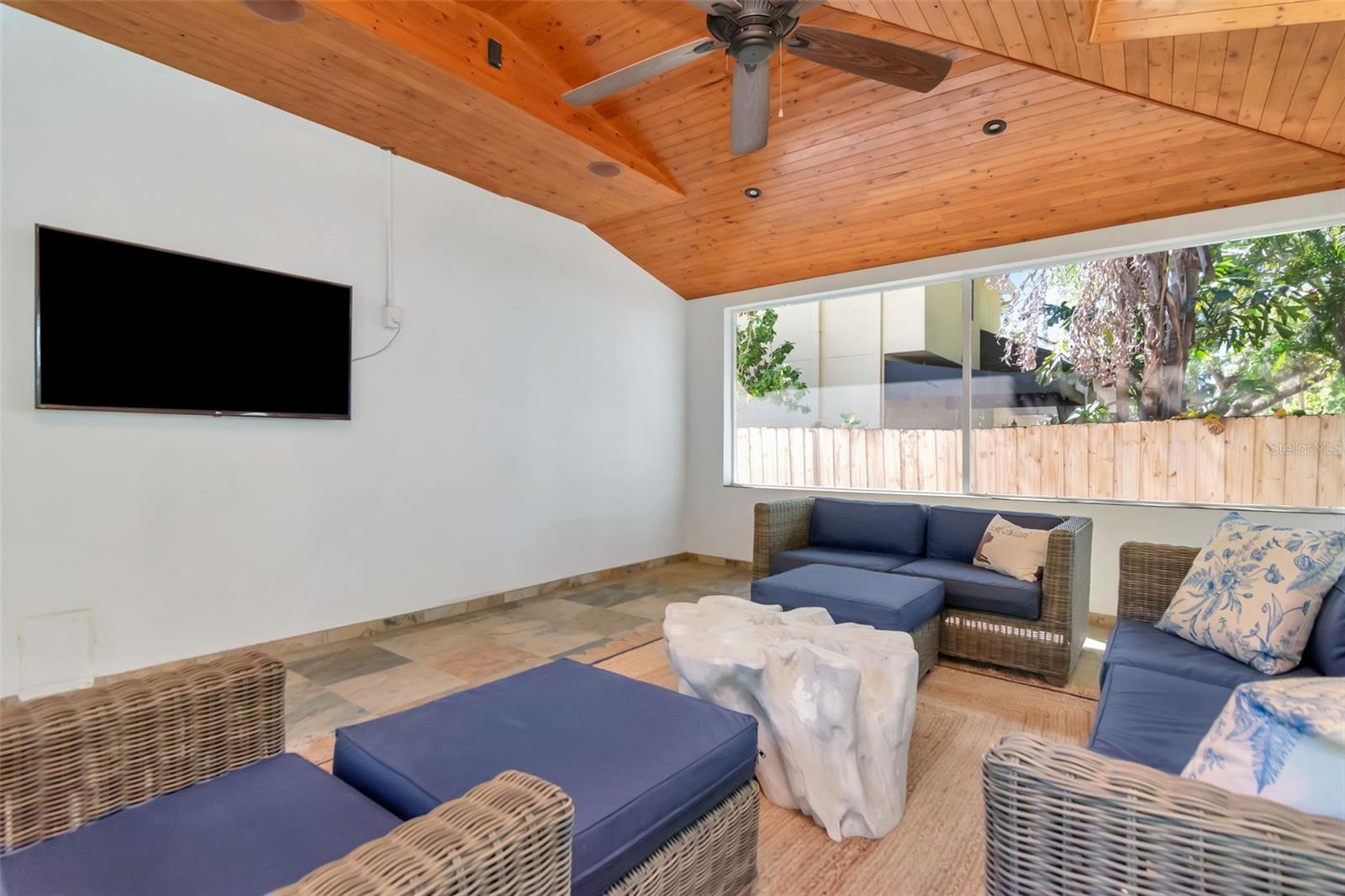 Image 41 of 49 For 4703 Dauphin Avenue