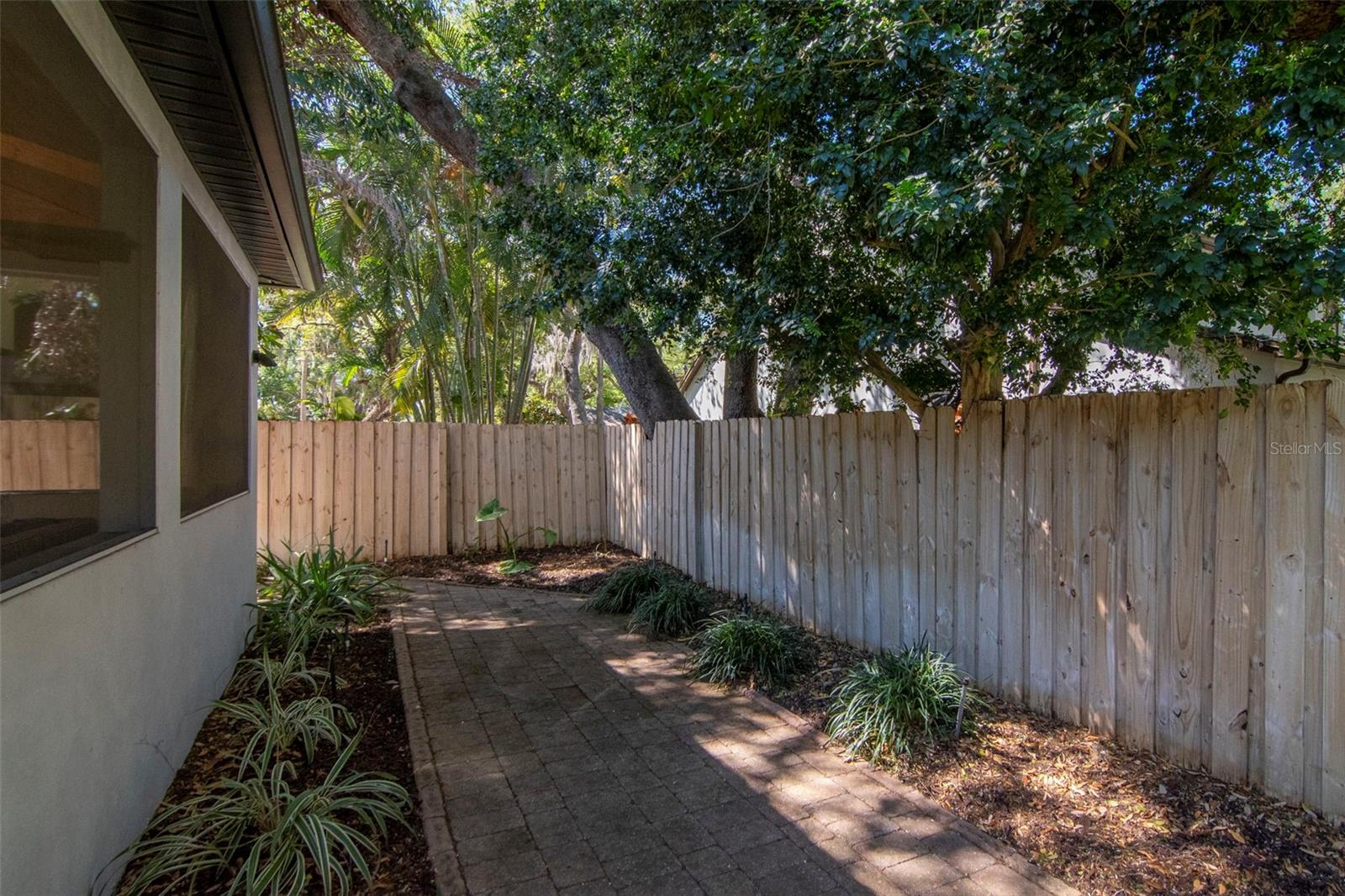 Image 46 of 49 For 4703 Dauphin Avenue