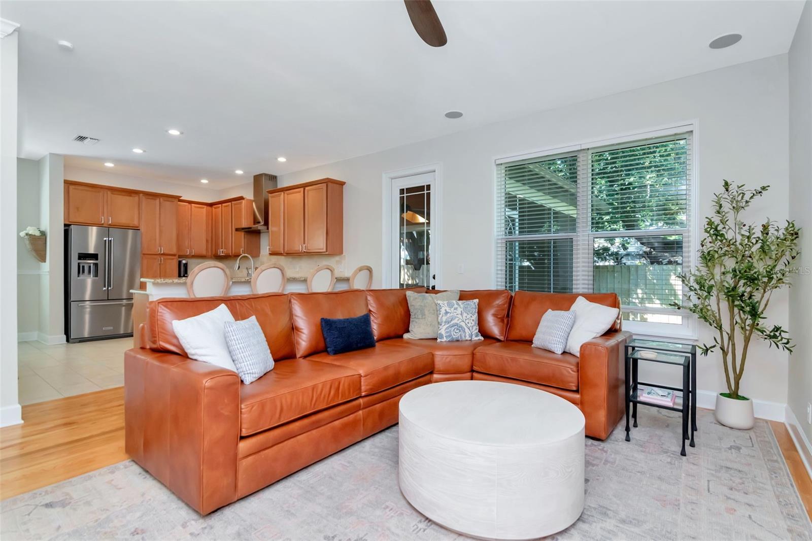 Image 7 of 49 For 4703 Dauphin Avenue