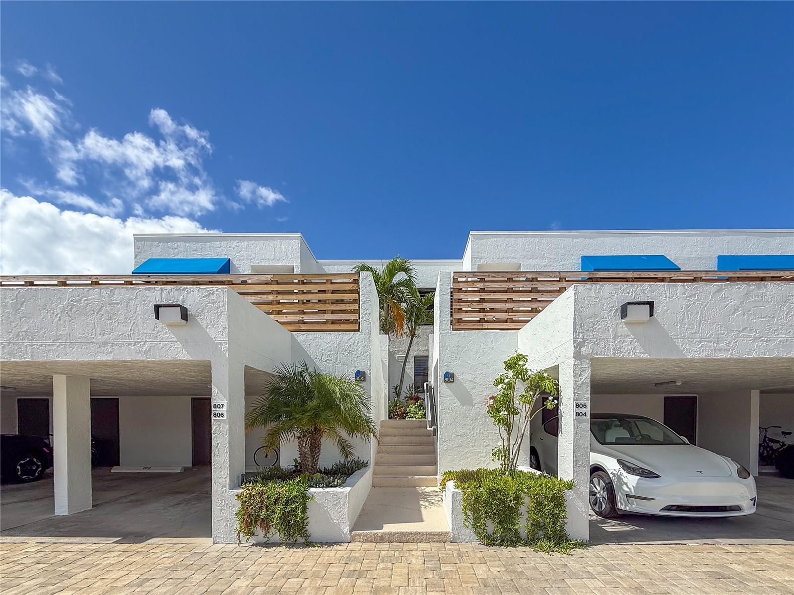 Image 2 of 82 For 806 Bayport Way 806