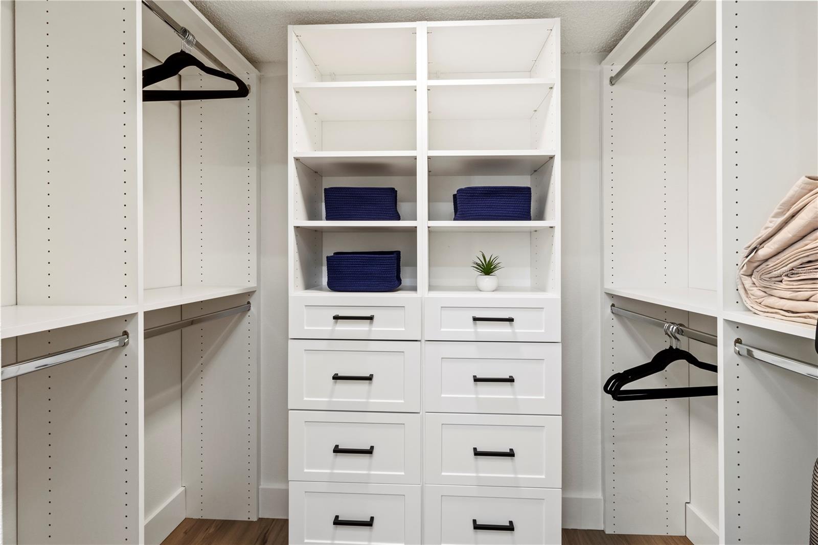 Image 32 of 82 For 806 Bayport Way 806