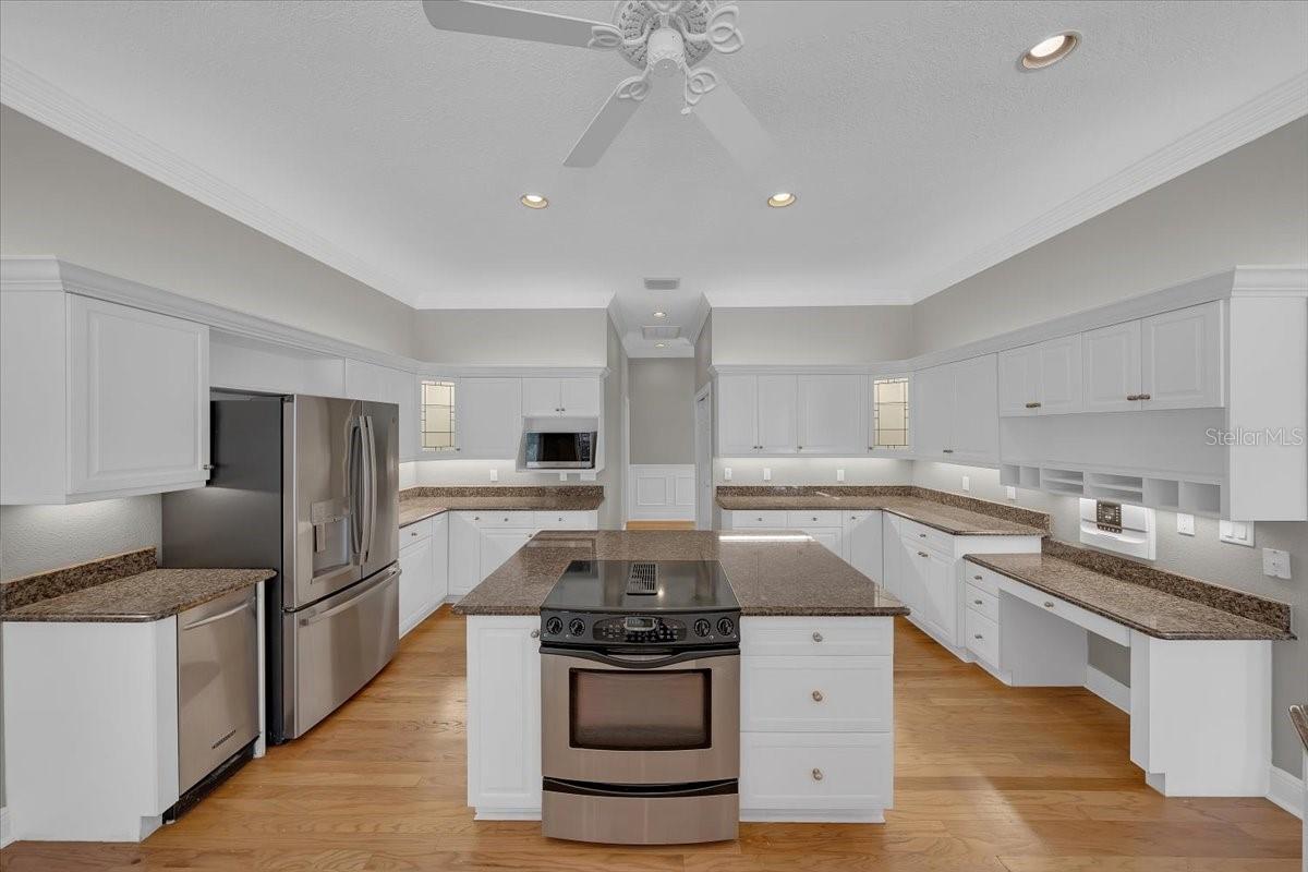 Image 19 of 68 For 1141 Myrtle Road