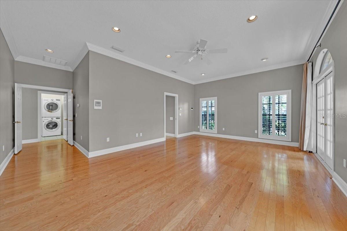 Image 26 of 68 For 1141 Myrtle Road