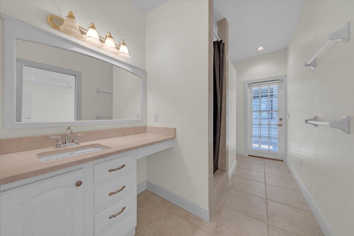 Image 40 of 68 For 1141 Myrtle Road