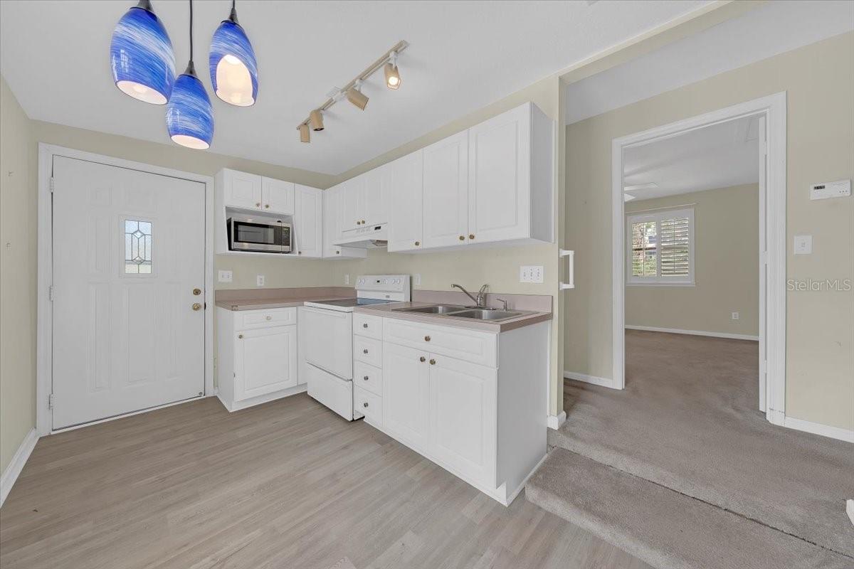 Image 54 of 68 For 1141 Myrtle Road