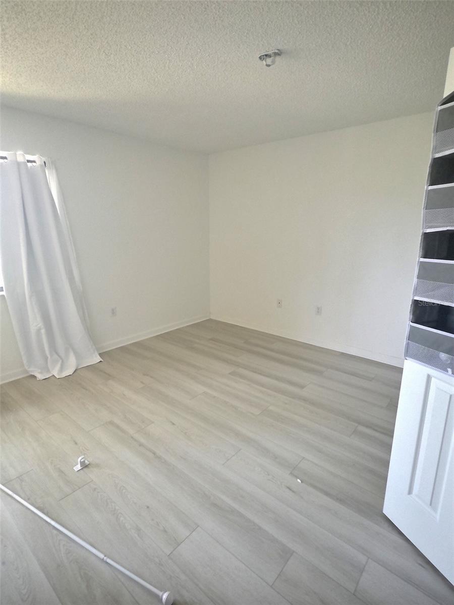 Image 7 of 14 For 10100 Sailwinds Boulevard N 202