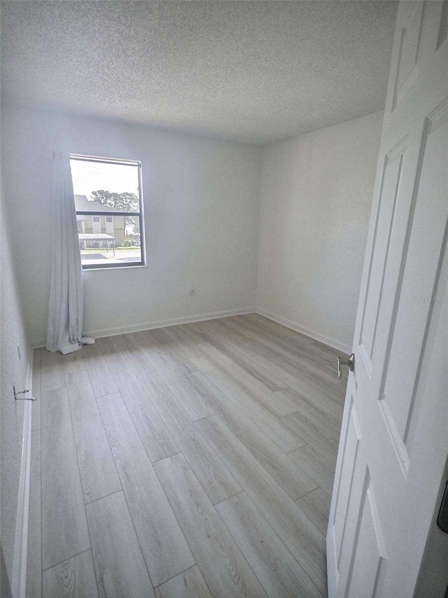 Image 9 of 14 For 10100 Sailwinds Boulevard N 202