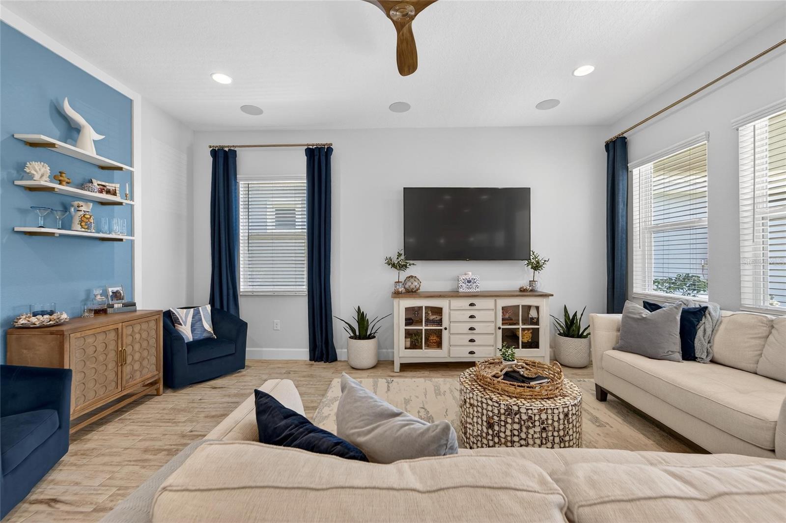 Image 12 of 100 For 813 Winterside Drive