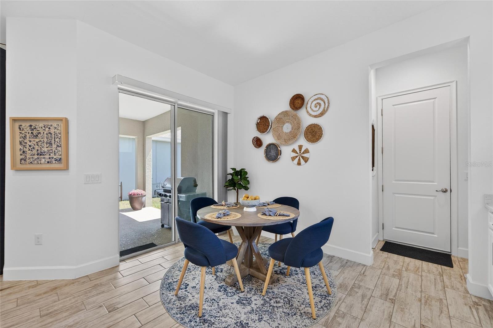 Image 25 of 100 For 813 Winterside Drive