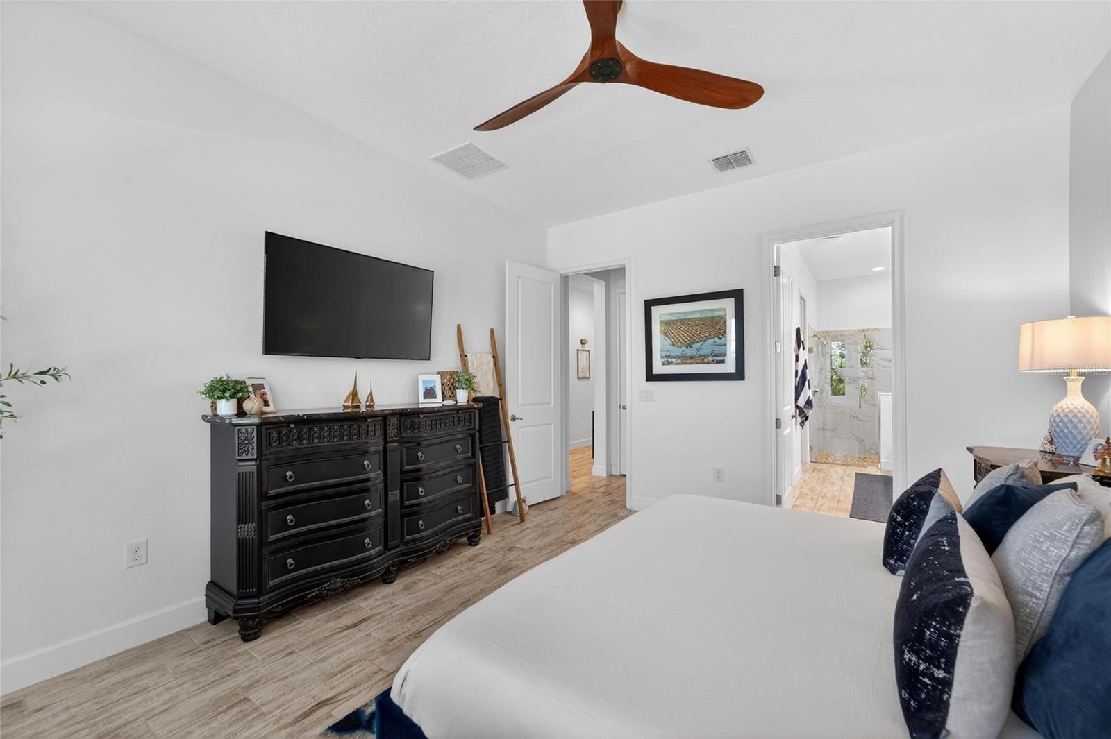 Image 30 of 100 For 813 Winterside Drive